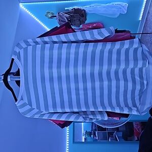 White and grey striped quarter length top